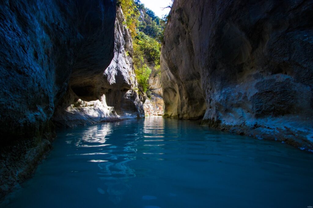 La vallée du Toulourenc, au pied du Ventoux
