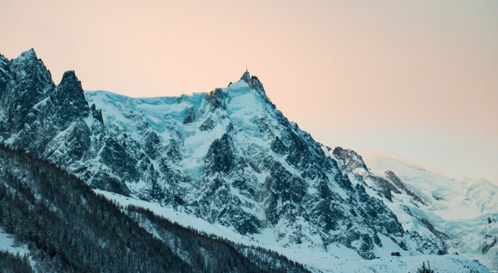 La mythique Chamonix sous la tempête