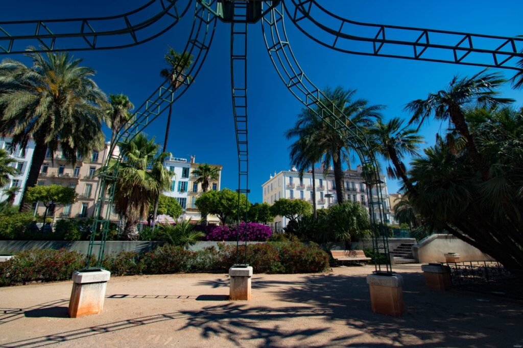 Hyères ou l&rsquo;invention de la Côte d&rsquo;Azur