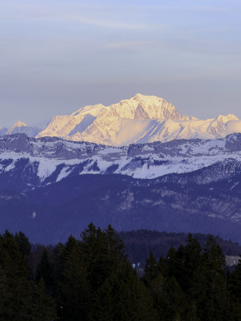 belvédère du revard dans les montagnes de chambéry
