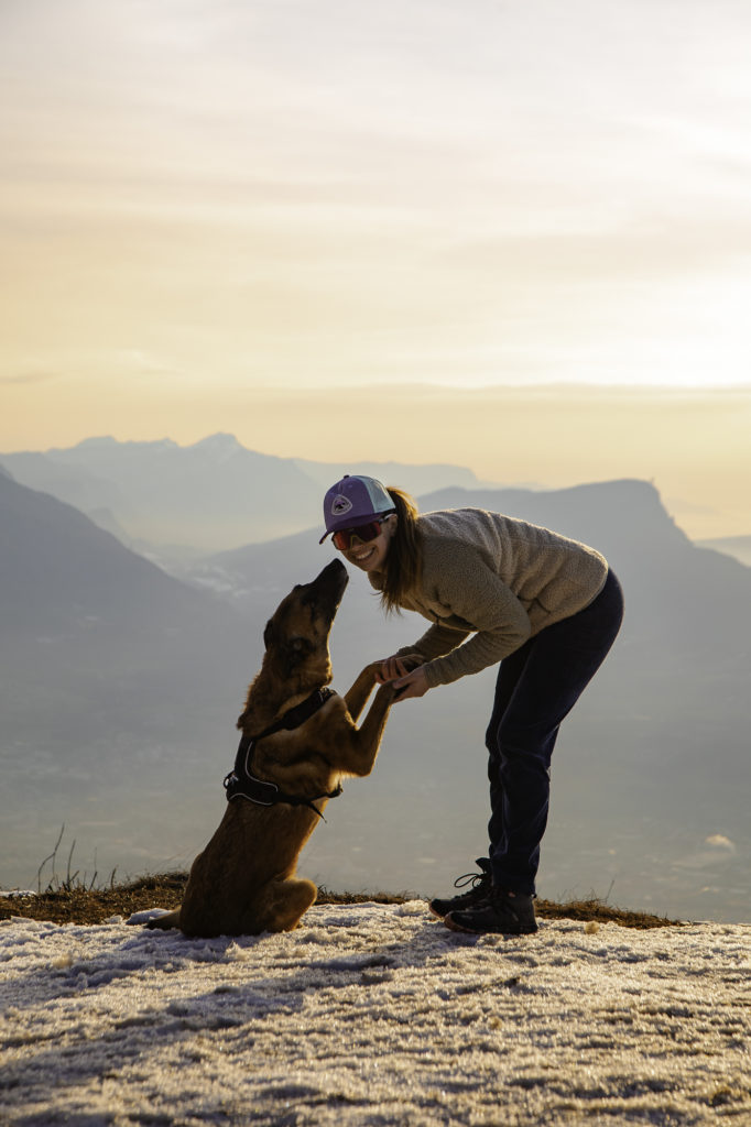 randonner avec mon chien à savoie grand revard dans les montagnes de chambéry